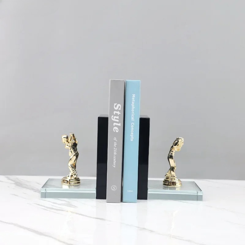 Złota Figurka Golfisty Abstrak – Aesthetic Bookend recenzja i cena